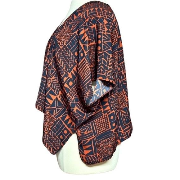 Hug Tribal Print Short Open Kimono OS - Picture 4 of 6